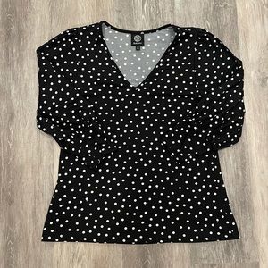 Bobeau v-neck polka dot top
